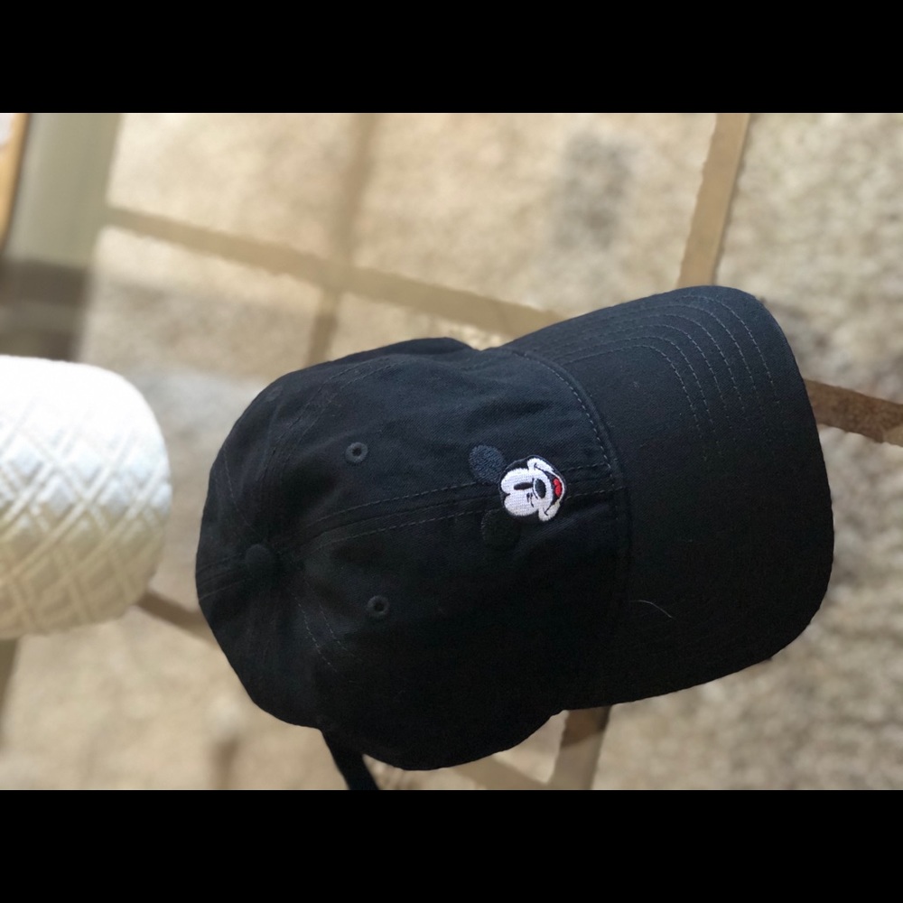 Disney Classic Mikey Mouse Hat